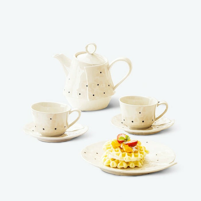 Polka Dot Irregular Tea Set | English Tea Sets English Tea Sets English Tea Sets